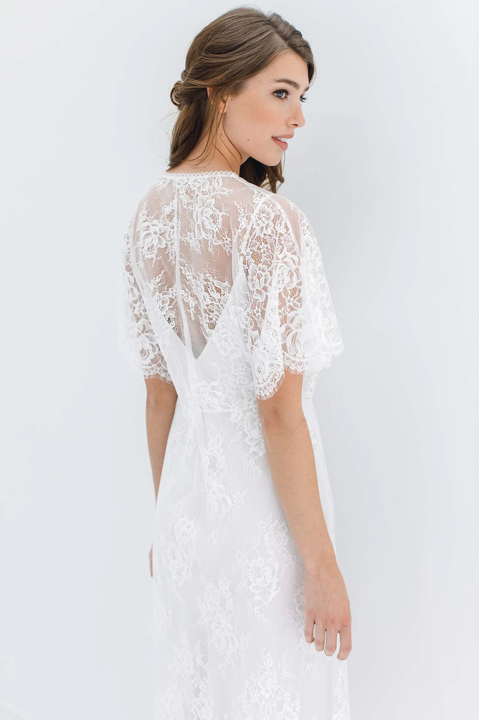 Anita Midi lace robe with flutter kimono sleeves in Ivory