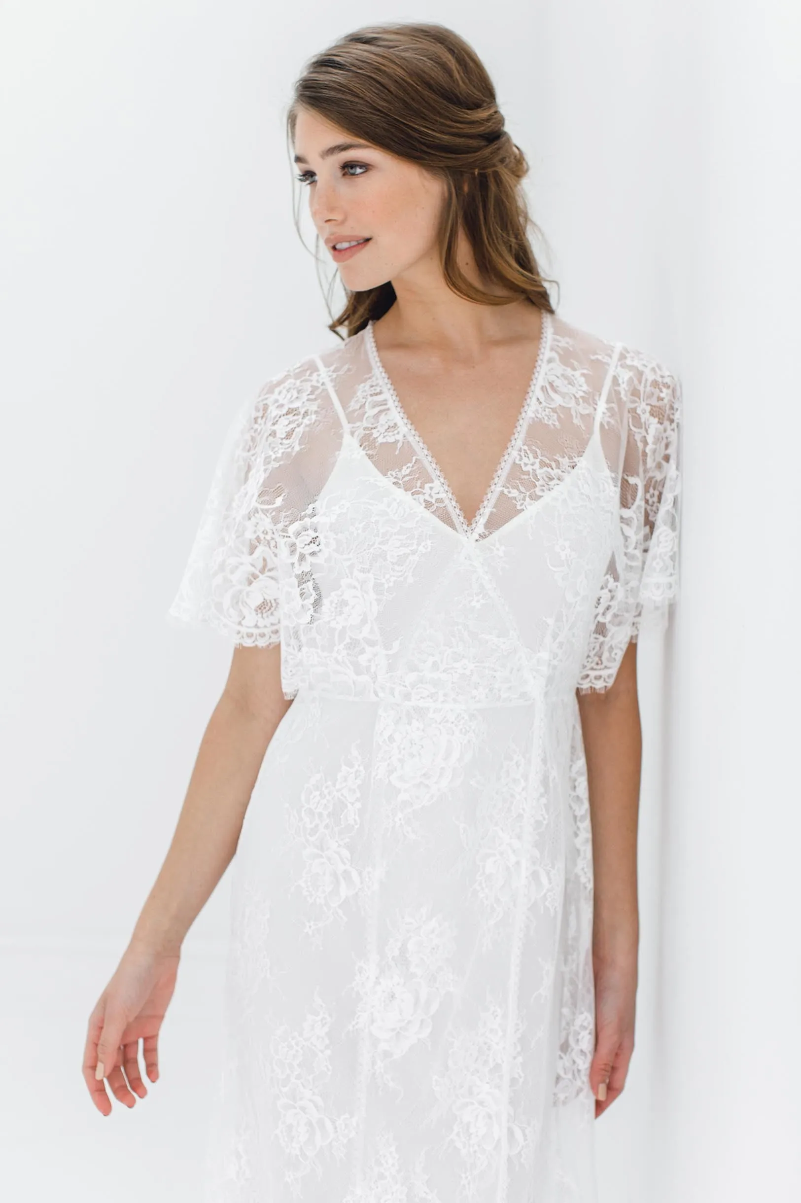 Anita Midi lace robe with flutter kimono sleeves in Ivory