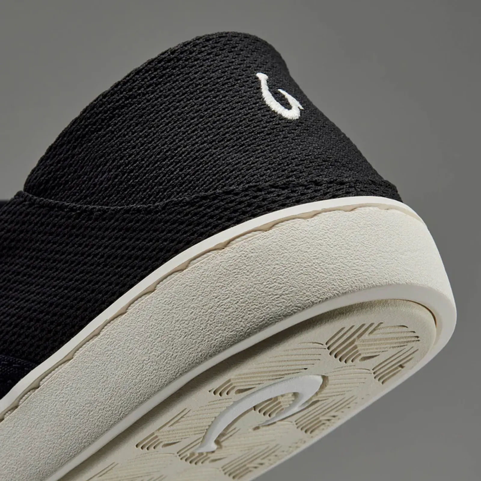 OluKai Pehuea II Slip On (Women) - Black/Black