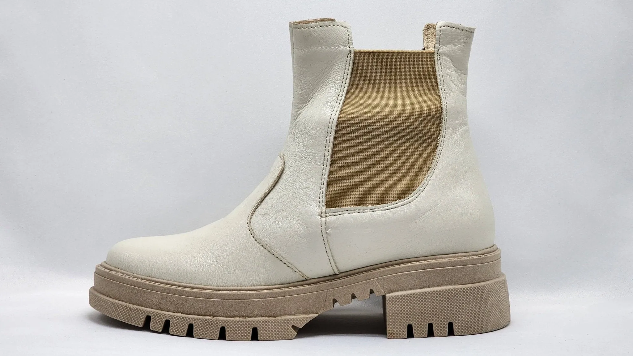 Women's Modern Mid Insulated Chelsea Zip-Up Leather Boots